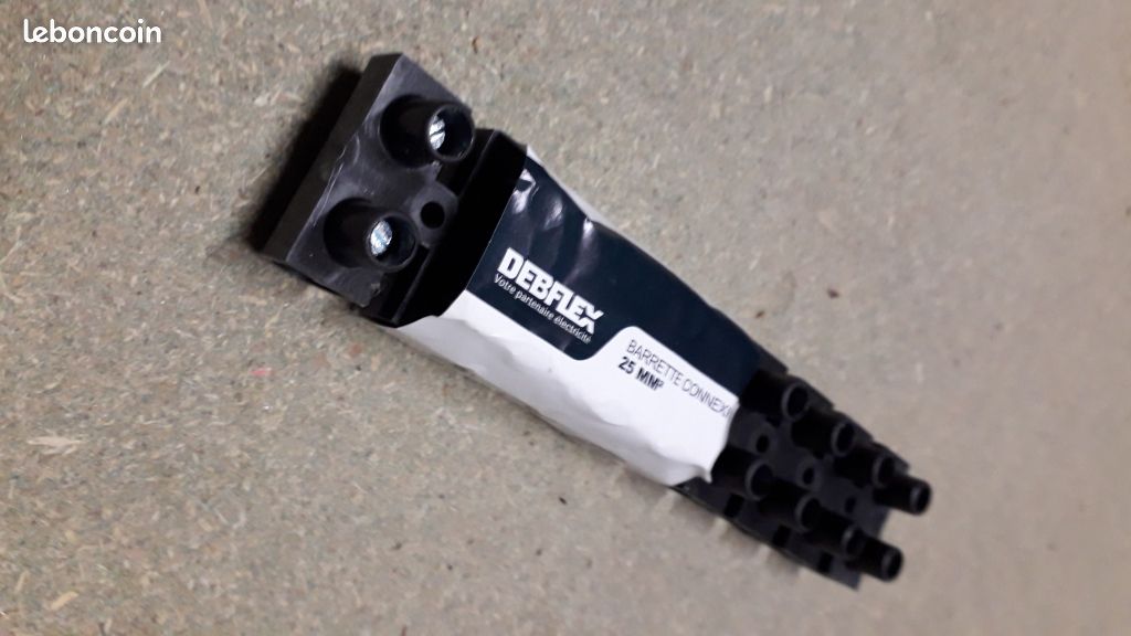 Barrette de 9 dominos 25mm - 45A (image 1)