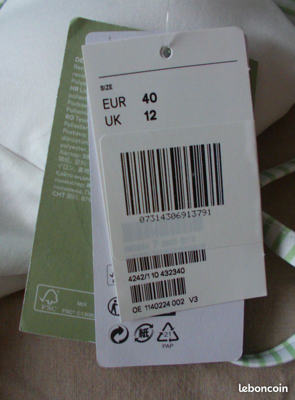 Haut Femme H&M - Taille 10 - Rouge - Manches Longues - Occasion Très Bon état