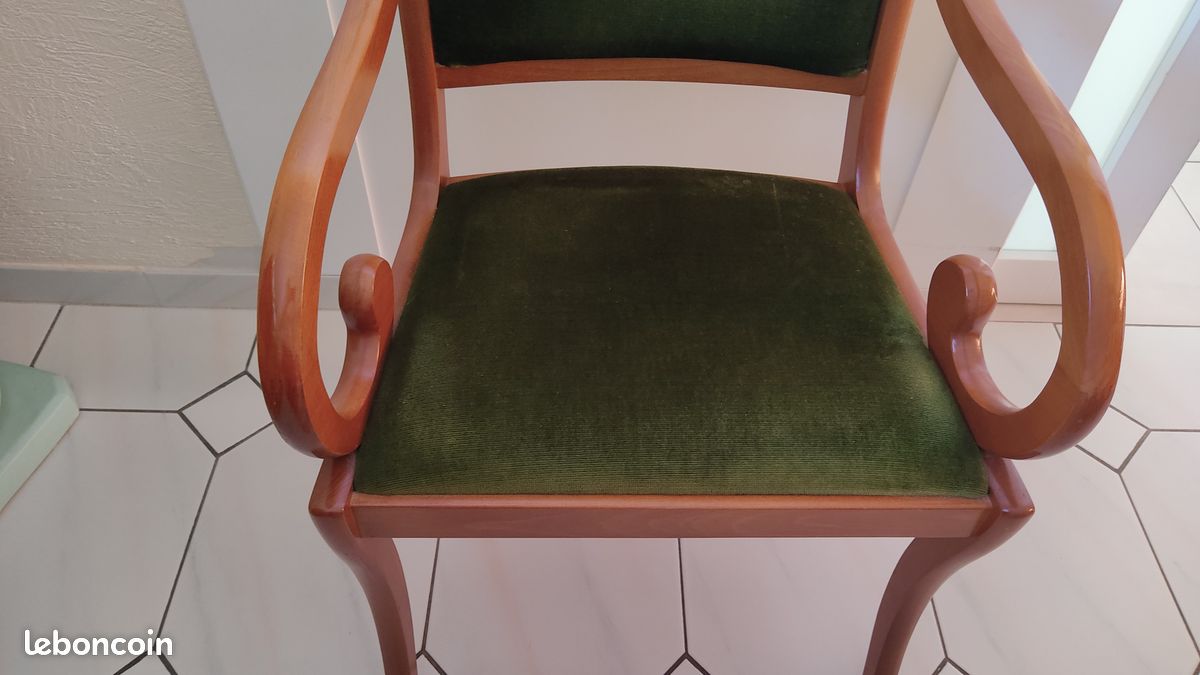 Fauteuil en velours (image 6)