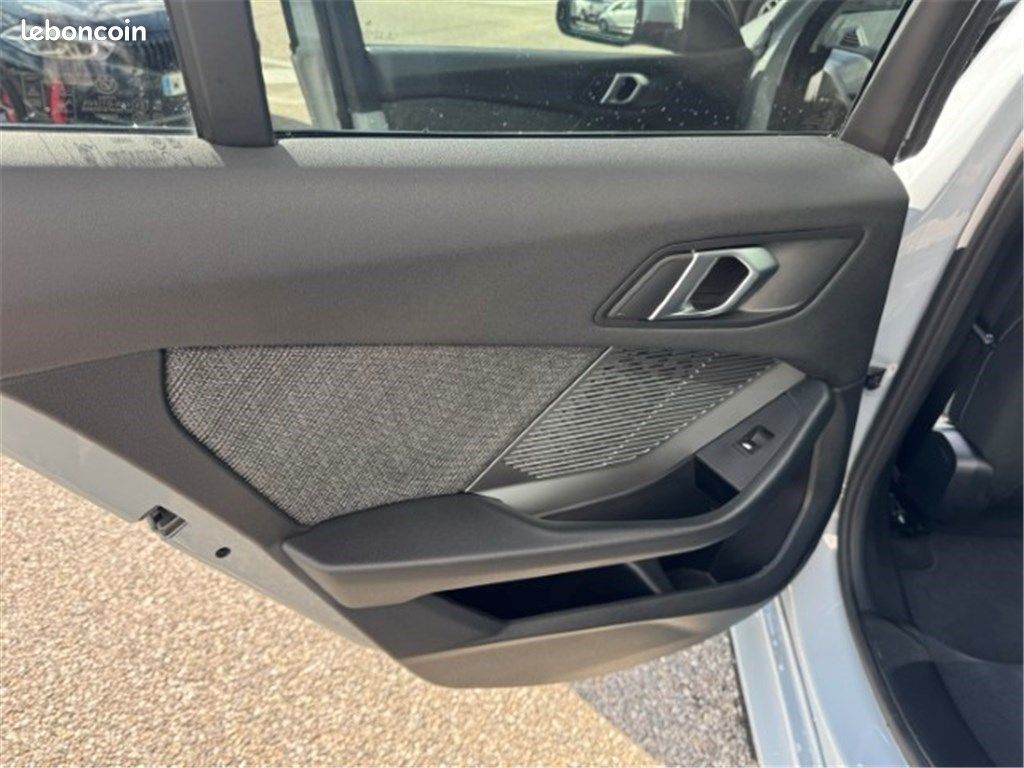 BMW Série 1 F70 120d 163 ch DKG7 M Sport Design (image 24)