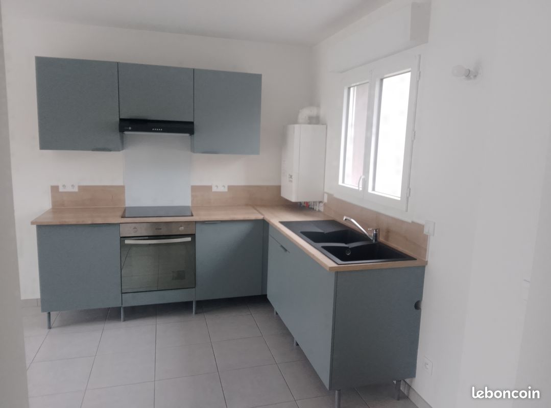 Maison 5 pièces 104 m² · à Lèves · 104 m² · 1 350 €
