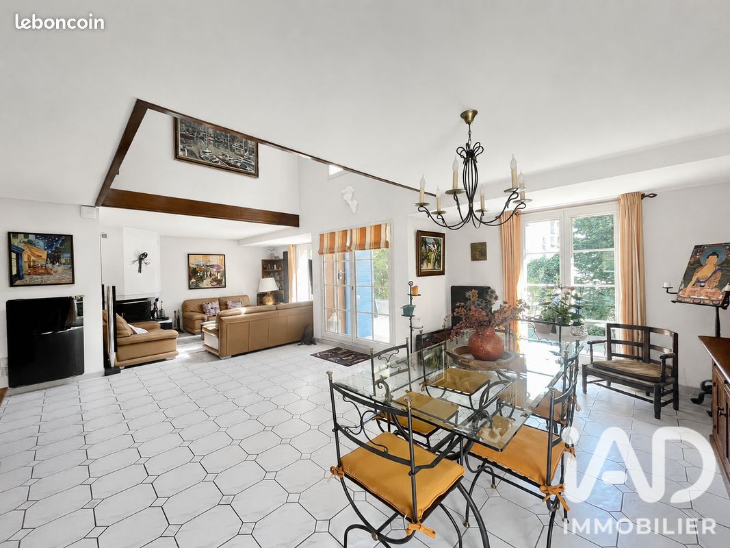 Maison 8 pièces 213 m² · à Cergy · 213 m² · 749 000 €