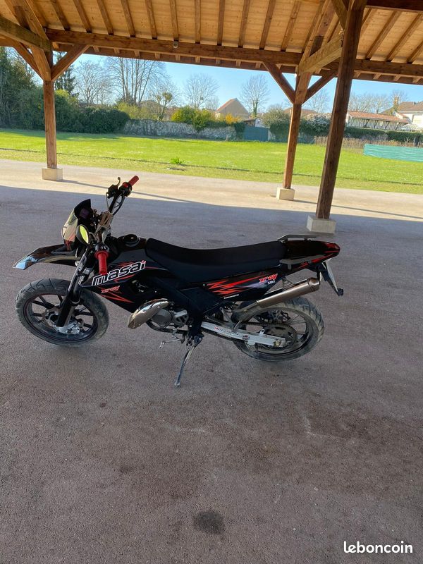 La moto masai X-RAY 50cc Super motard un choix incomparable à bon prix !