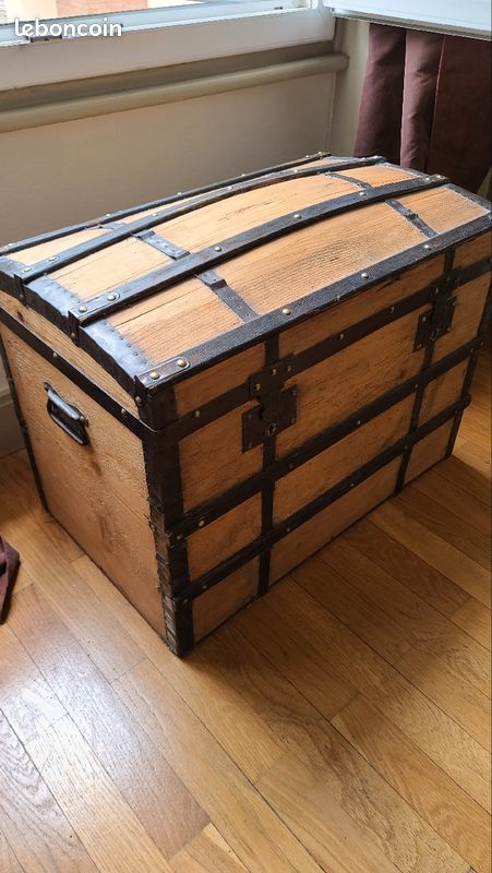 Malle ancienne - Coffre en bois (image 1)