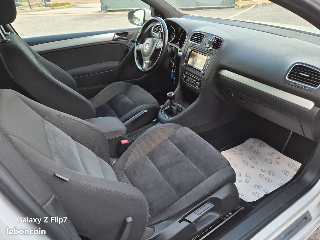 Volkswagen golf 6 r-line 1.6 tsi 160 cv carnet francais suivi révisé 128 000 kms au tarif de 11999 a saisir (image 5)