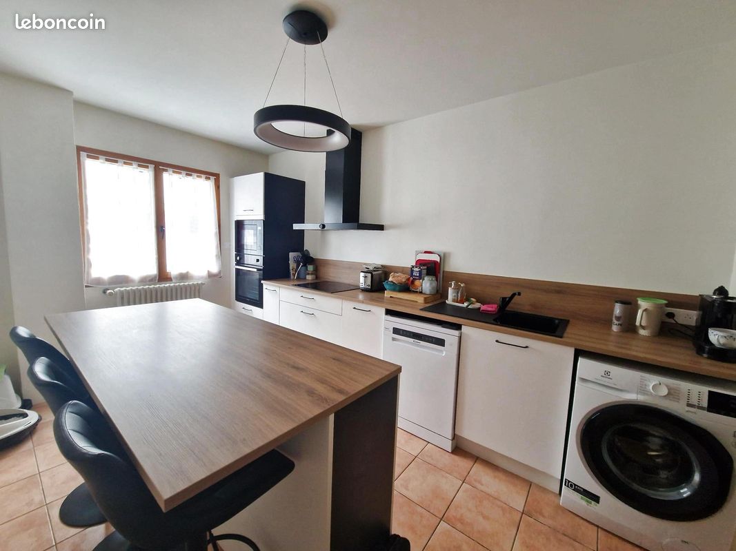 Appartement 4 pièces 120 m² · à La Roche-sur-Yon · 120 m² · 1 070 €/mois