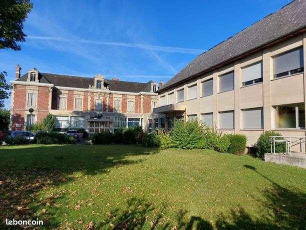 Immeuble 3219 m² Laon