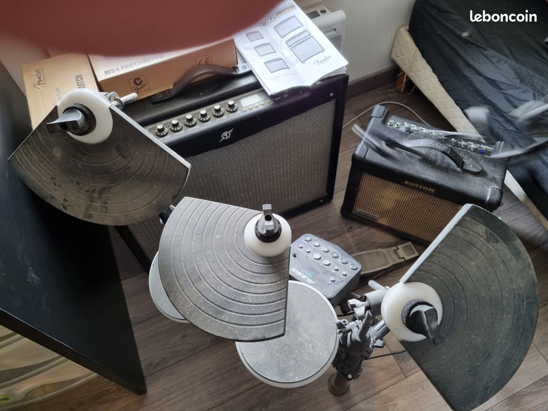 Lots Amplis guitares batterie (image 3)