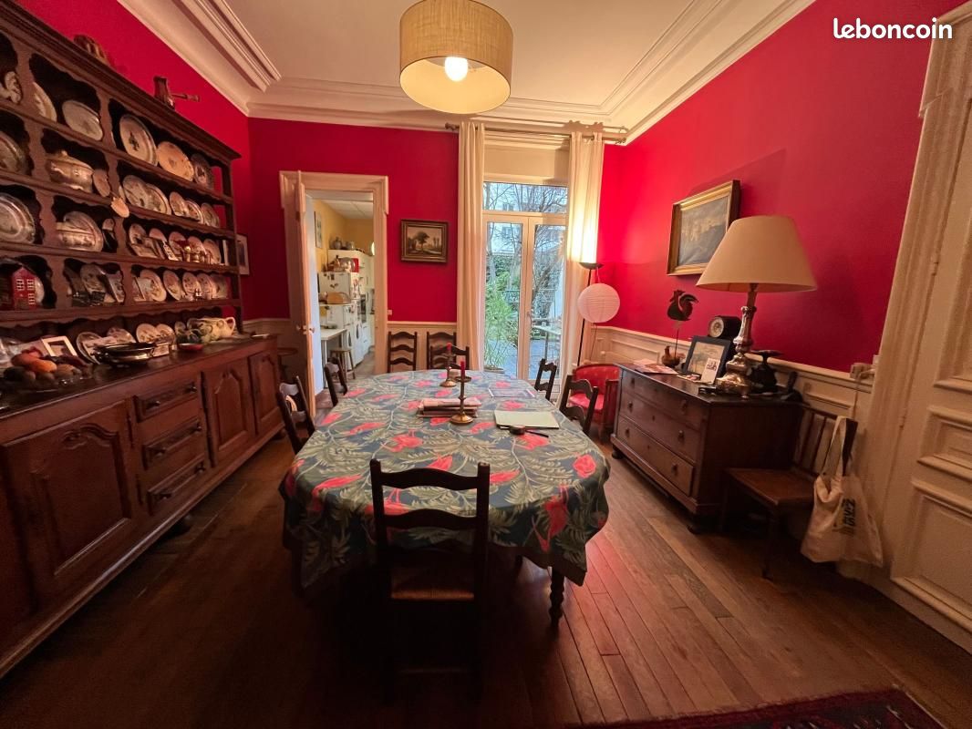 Maison 8 pièces 279 m² · à Reims · 279 m² · 884 000 €