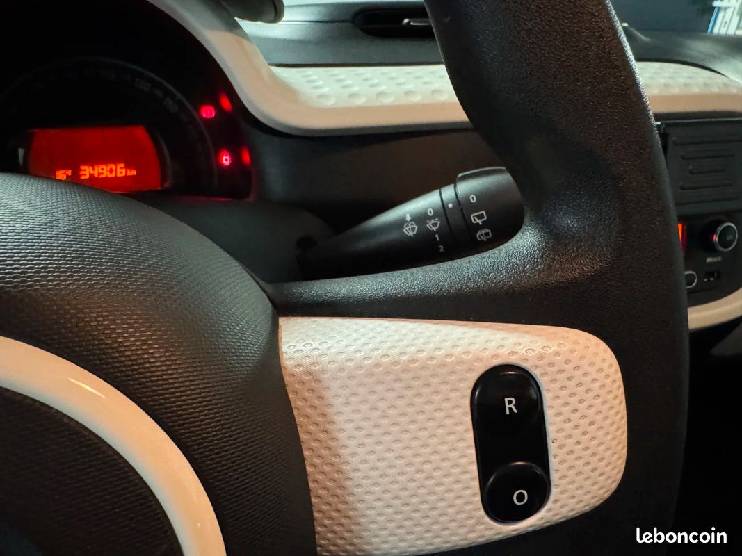 RENAULT TWINGO III 1.0 SCe 70 E6C Limited / REGULATEUR / BLUETOOTH / SUIVI RENAULT (image 22)