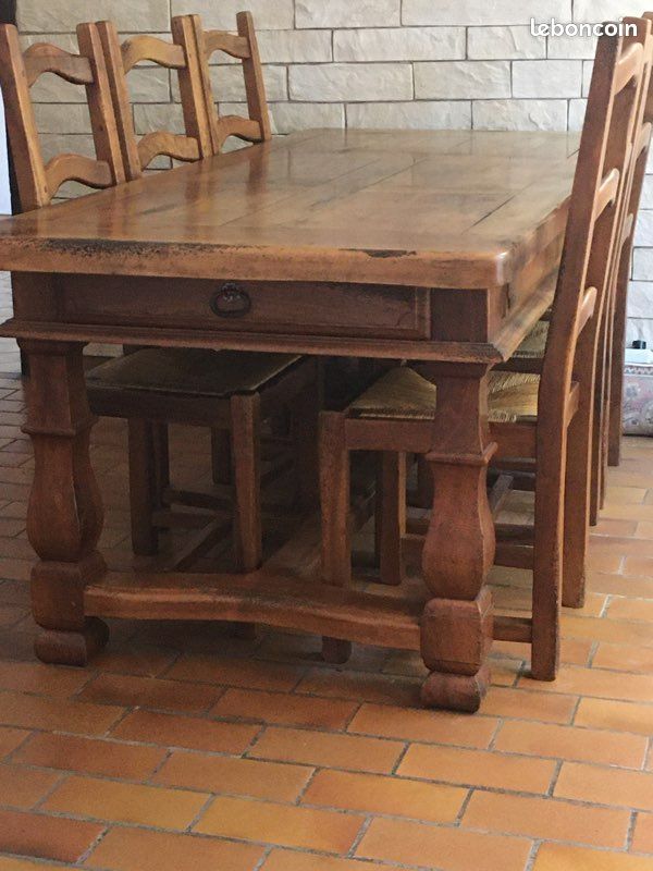 Table chaises noyer ( valeur 3200 euros ) (image 2)