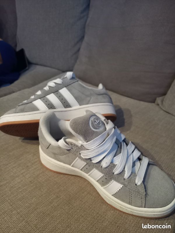 Vend chaussure Adidas campus (image 2)