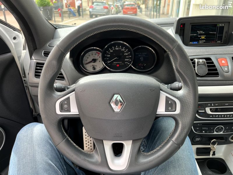Renault MEGANE III COUPE 2.0T 250CH RS MONACO GP (image 21)