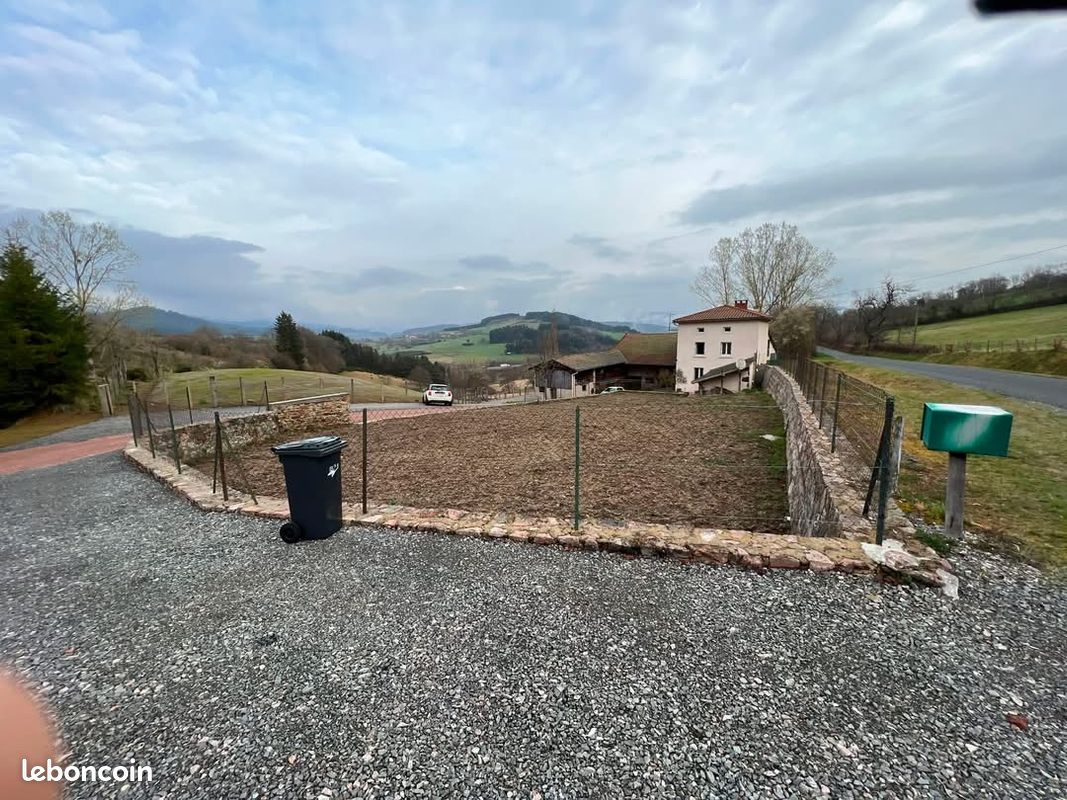 Maison 4 pièces 140 m² · à Champoly · 140 m² · 263 000 €