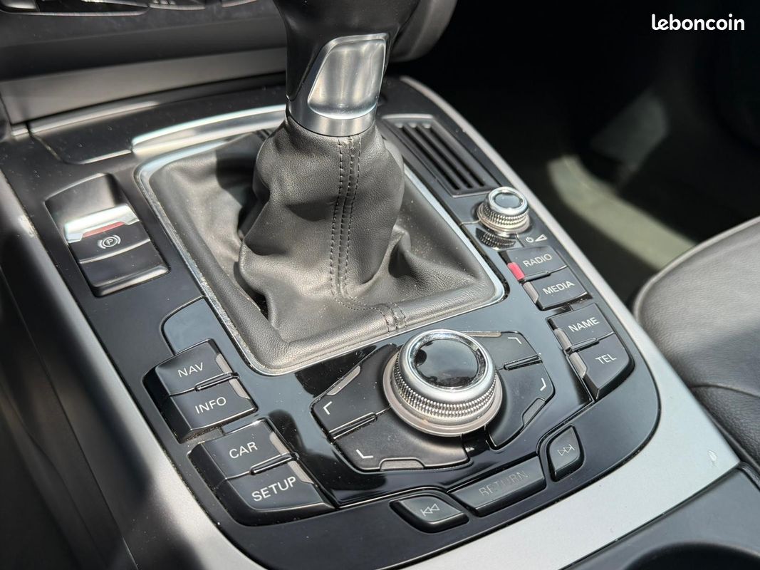 AUDI A4 AVANT 2.0 TDI 136 Ambiente - TOIT OUVRANT - RADAR AR (image 29)