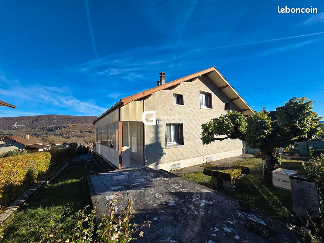 Maison 8 pièces 142 m² · à Coteaux du Lizon · 142 m² · 170 000 €