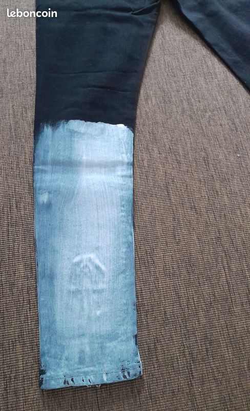 Jean slim noir destroy dégradé bleu-gris – Zip chevilles – Tour de taille 96 cm (image 7)