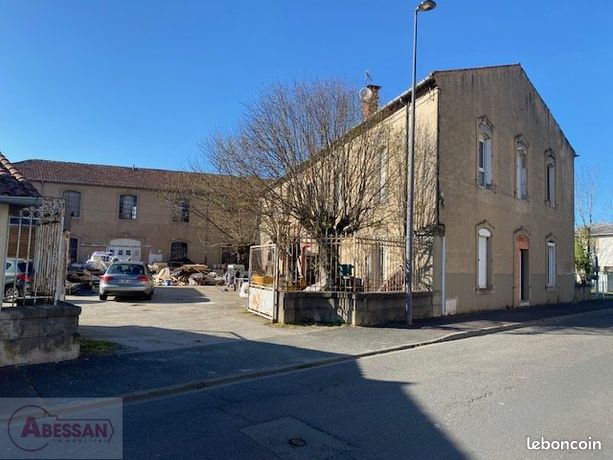 Maison 10 pièces 1570 m²