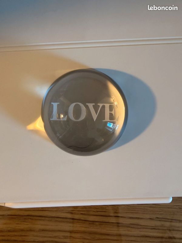 Sulfure Presse papier Mot LOVE (image 2)