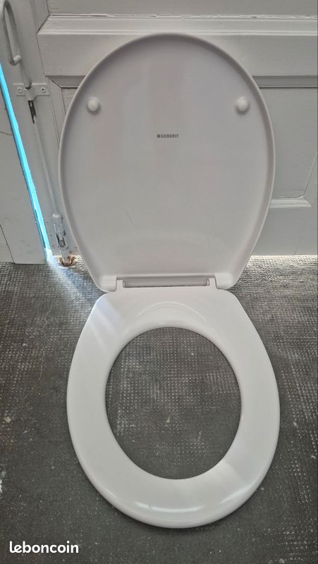 Lunette de toilette (image 1)