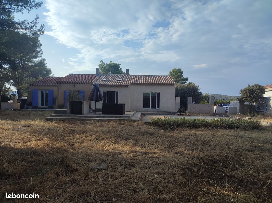 Maison 3 pièces 100 m² · à Rocbaron · 100 m² · 350 000 €