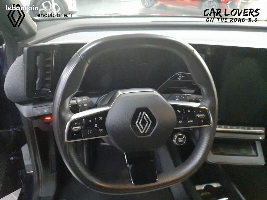 RENAULT Megane E-Tech EV60 220 ch super charge Techno (image 12)