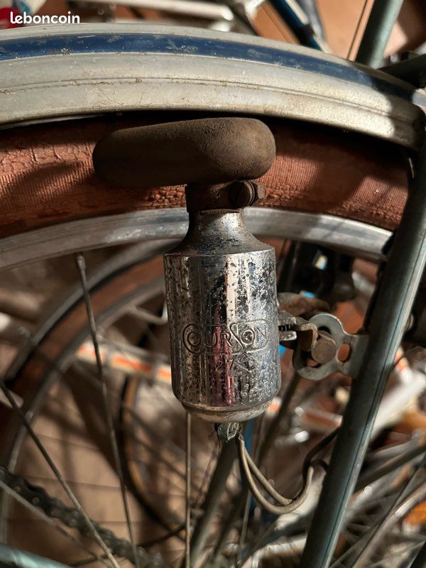 Dynamo Ancien Velo À VENDRE! - FR