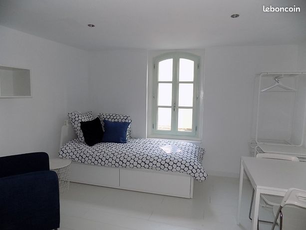 Studio 1 pièce 18 m²