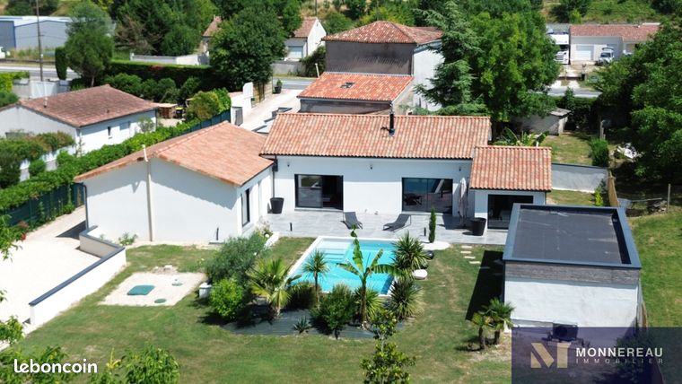 Maison 7 pièces 194 m²