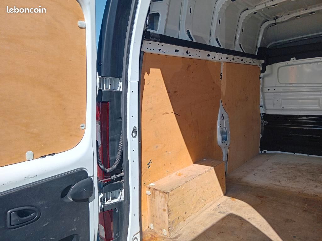 Renault Trafic FOURGON FGN L2H2 1200 KG DCI 145 ENERGY CONFORT (image 16)
