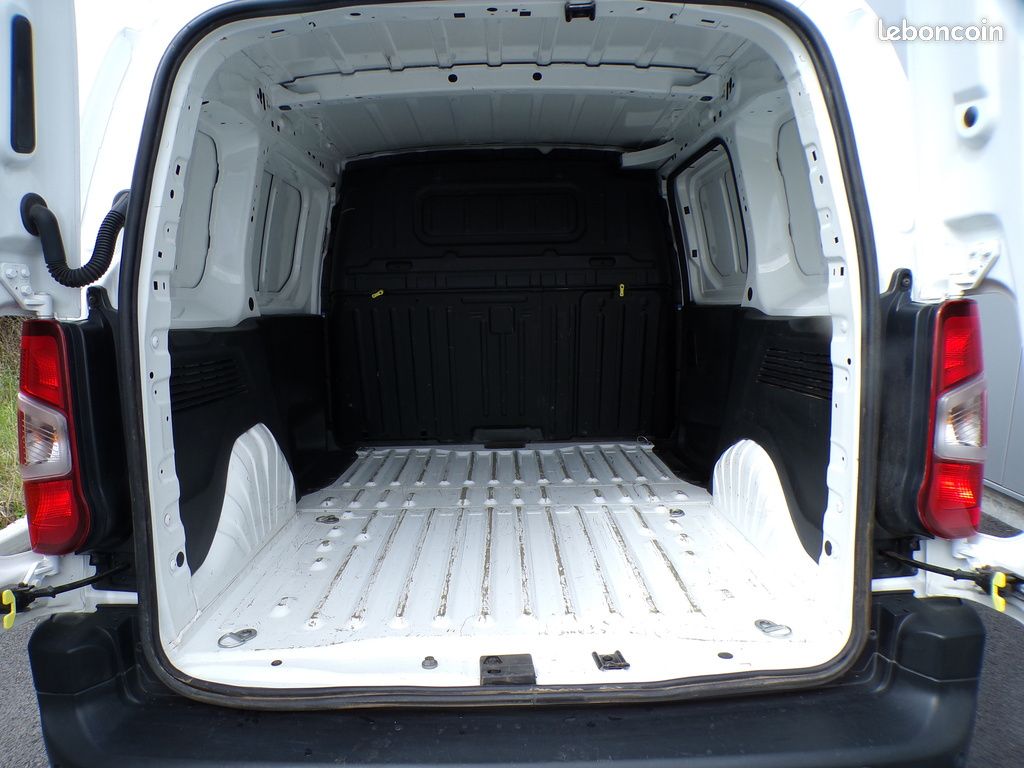 Citroën Berlingo M 650 BLUEHDI 100 S&S BVM5 DRIVER (image 9)