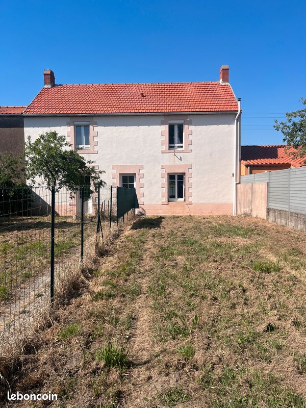 Maison 7 pièces 122 m² · à Frossay · 122 m² · 220 000 €