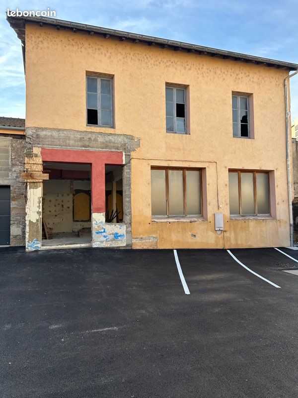 Maison 1 pièce 95 m² · à Mâcon · 95 m² · 99 000 €