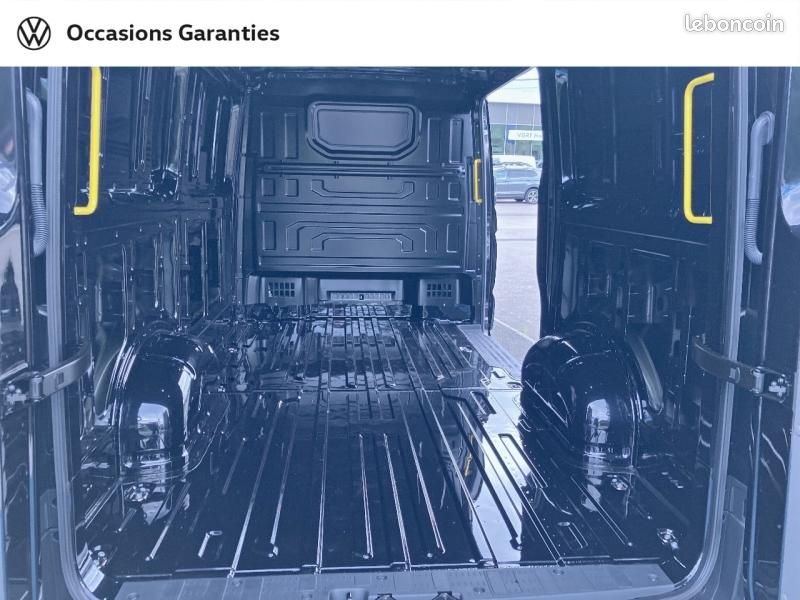 Volkswagen Crafter Fg 35 L3H3 2.0 TDI 177ch Business Traction BVA8 (image 14)