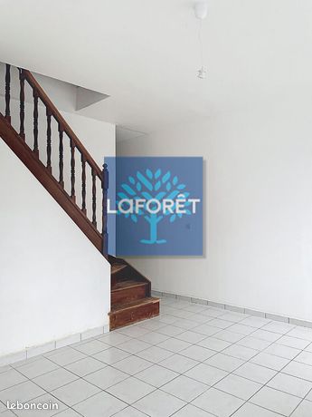 https://img.leboncoin.fr/api/v1/lbcpb1/images/e8/50/84/e8508439d3e57bada3b3bead74105afc7a65e11c.jpg?rule=ad-image
