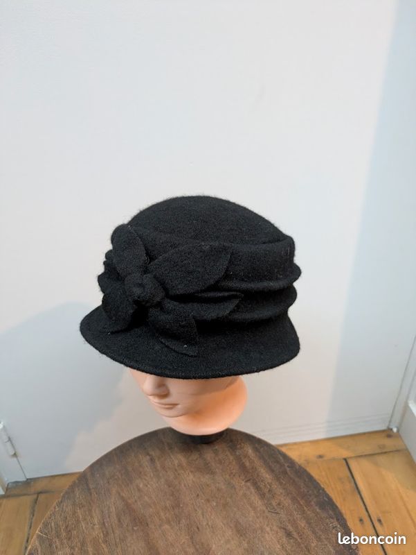 Bonnet En 100% Laine TU - Couleur Noir - Automne/Hiver - Neuf Avec étiquettes - Pour Femme