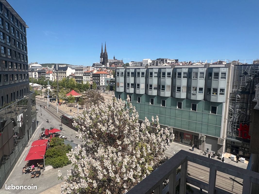 Appartement 4 pièces 89 m² · à Clermont-Ferrand · 89 m² · 299 000 €