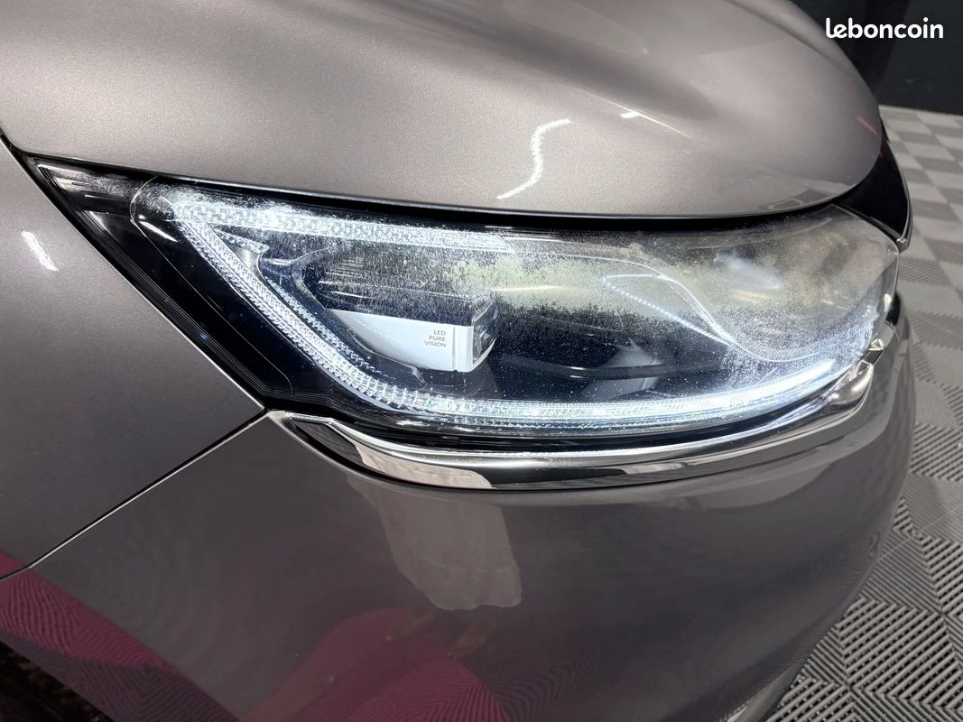 Renault ESPACE V 1.6 DCi Zen - Sièges chauffant x massant (image 37)
