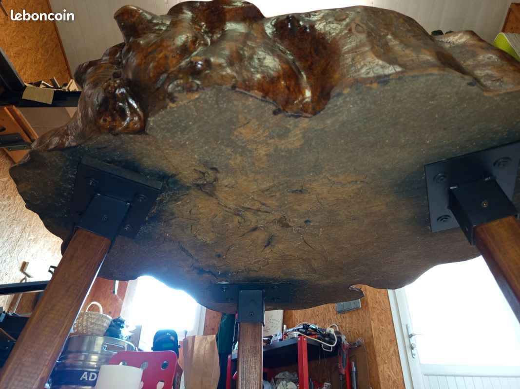 Rare table en loupe d'orme (image 6)