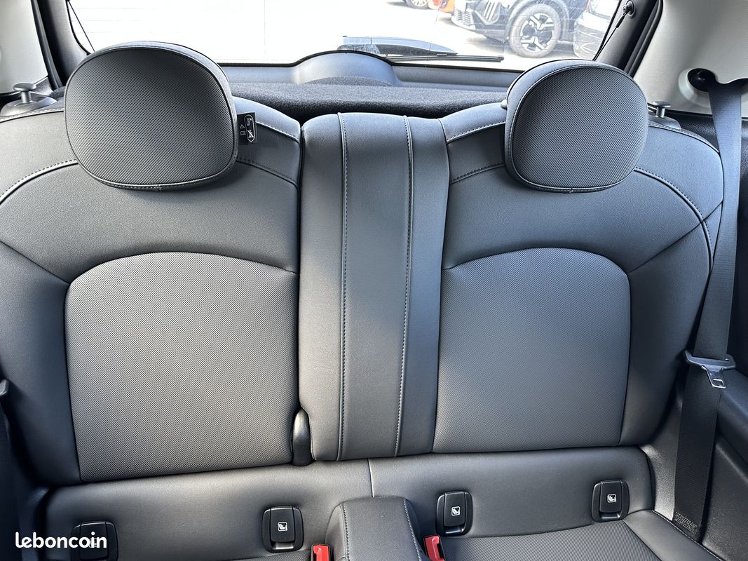 Mini Mini Essence 7 CV 1ère main 1.5i 136 Edition Camden BVA (image 13)