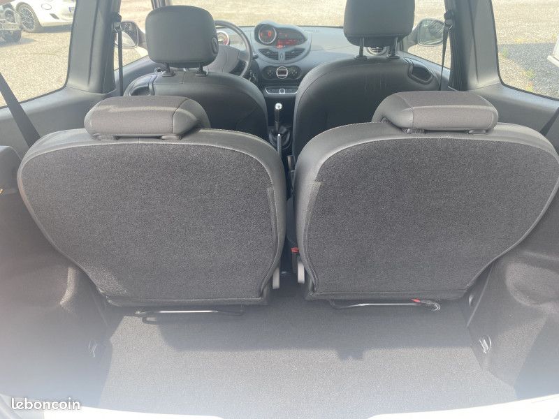 Renault TWINGO II 1.5 DCI 85CH DYNAMIQUE (image 6)