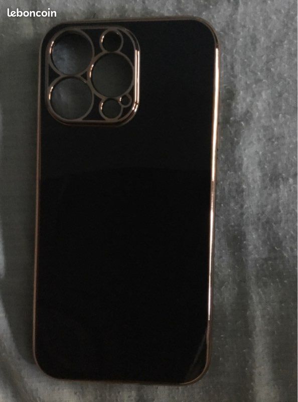 Étui pour iPhone 13 PRO (image 1)