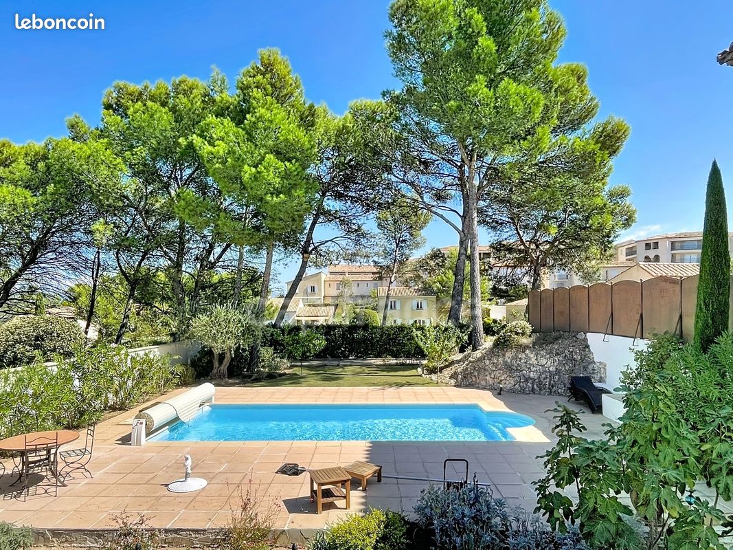 Maison 5 pièces 141 m² · à Mallemort · 141 m² · 637 000 €