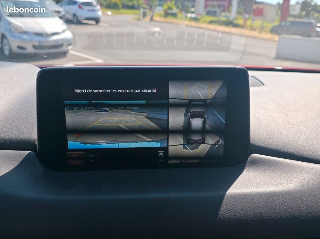 MAZDA CX-5 2.2 SKYACTIV-D 150 DYNAMIQUE 2WD / ATTELAGE / CAMERA 360 / CARPLAY / SIEGES ET VOLANT CHAUFFANTs (image 8)