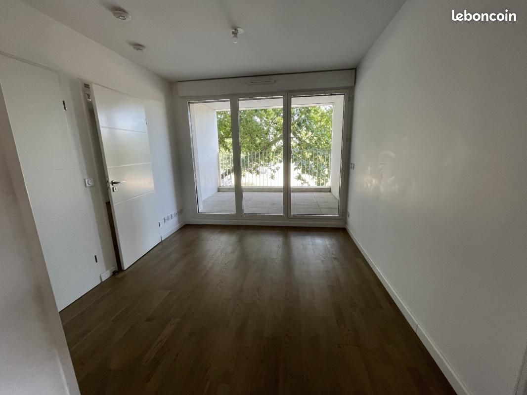 Appartement 2 pièces 45 m² · à Bordeaux · 45 m² · 854 €
