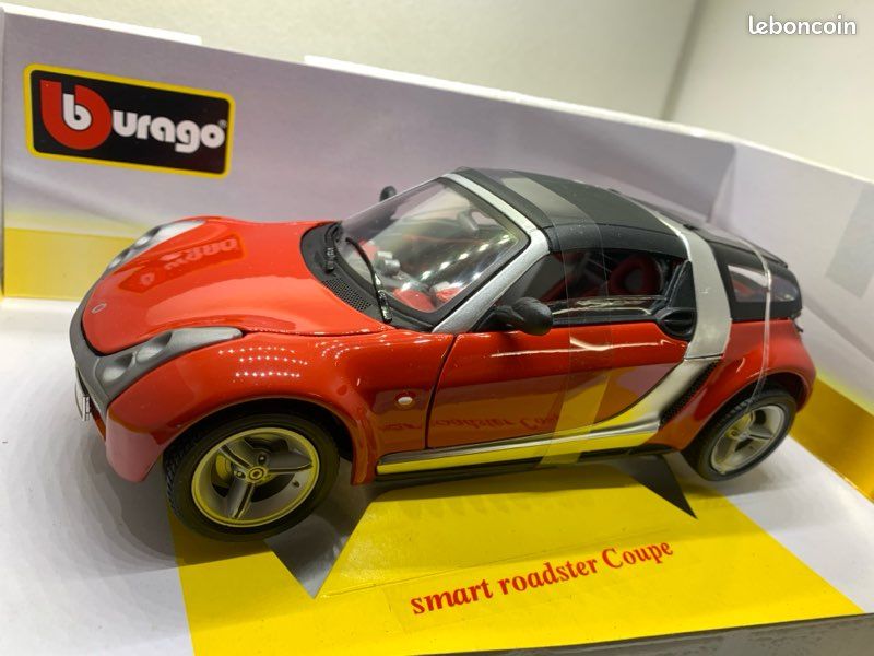 Smart Roadster coupé 1/18 Burago rare en boite - Jeux & Jouets