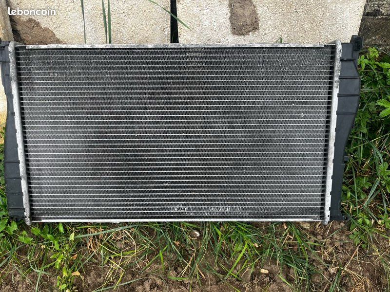 Radiateur eau bmw série 1 diesel e87 de 2008 (image 1)