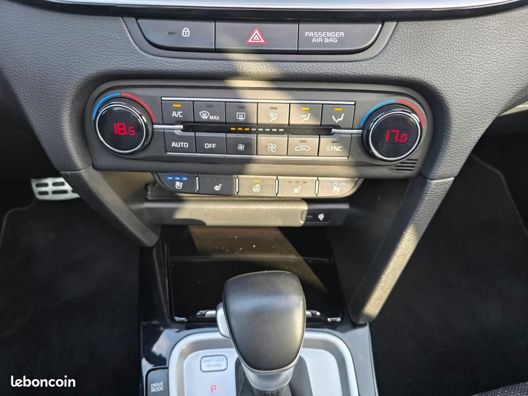 Kia Xceed MY21 1.6 CRDi 136 ch MHEV DCT7 Premium (image 30)