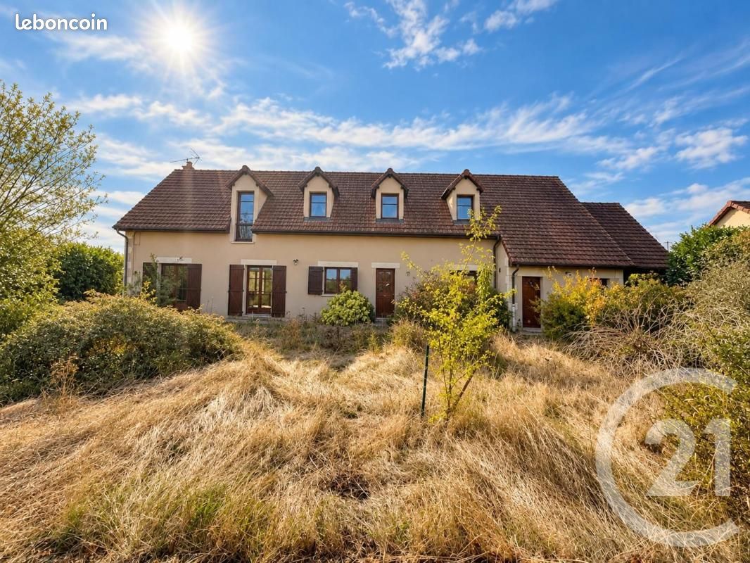 Maison 6 pièces 180 m² · à Trévol · 180 m² · 299 600 €