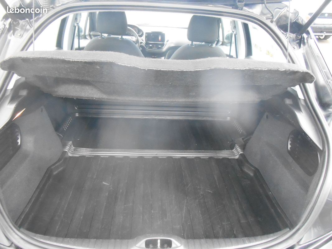 Peugeot 208 5p premium 1.5 blue hdi bvm6 100ch - 91900 km (image 4)